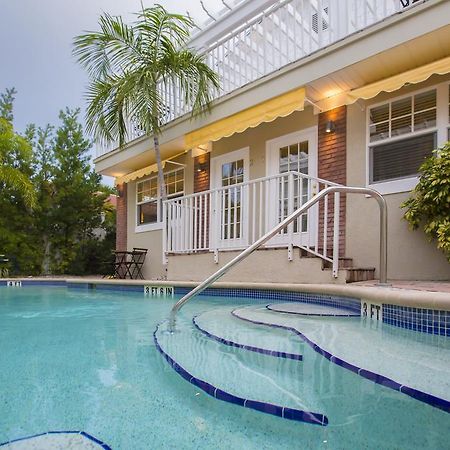 סיינט פיט ביץ' Coconut Inn Pass-A-Grille Beach מראה חיצוני תמונה